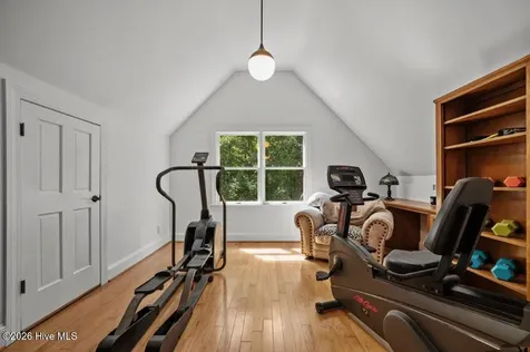 108 Farmington Road Grimesland NC 27837