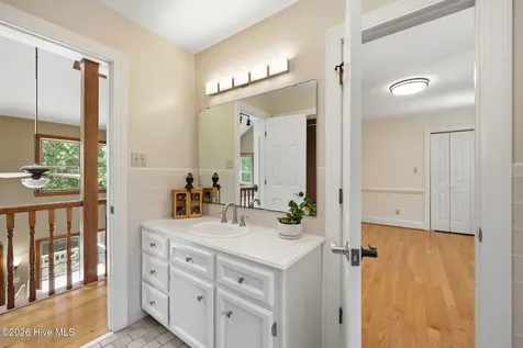 108 Farmington Road Grimesland NC 27837