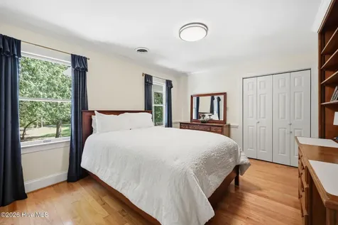 108 Farmington Road Grimesland NC 27837