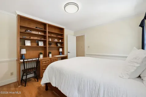 108 Farmington Road Grimesland NC 27837