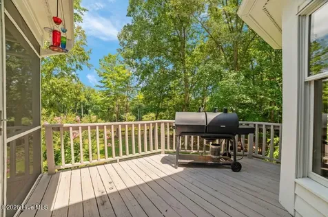 108 Farmington Road Grimesland NC 27837