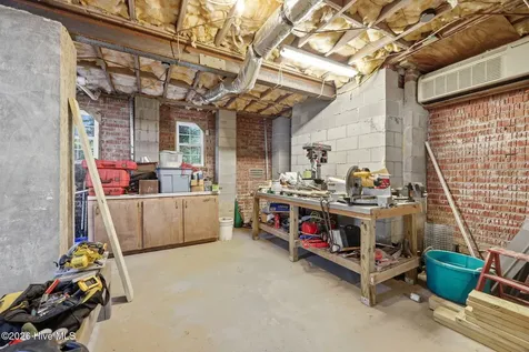 108 Farmington Road Grimesland NC 27837