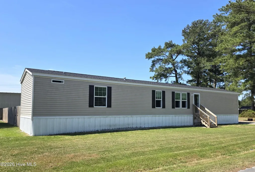 206 Mccoy Avenue Cove City NC 28523