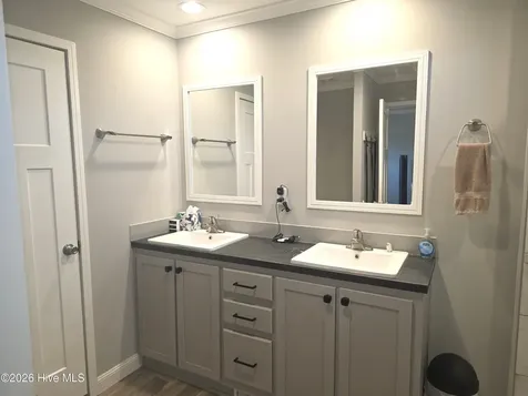 206 Mccoy Avenue Cove City NC 28523