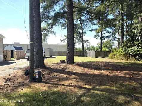 206 Mccoy Avenue Cove City NC 28523