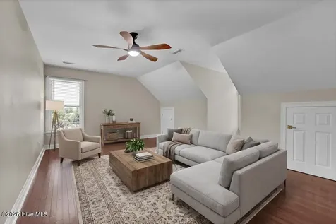 120 Middle Point Road Hampstead NC 28443