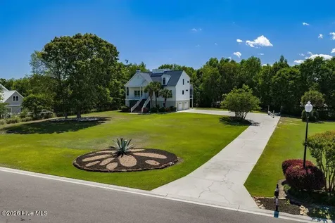 120 Middle Point Road Hampstead NC 28443