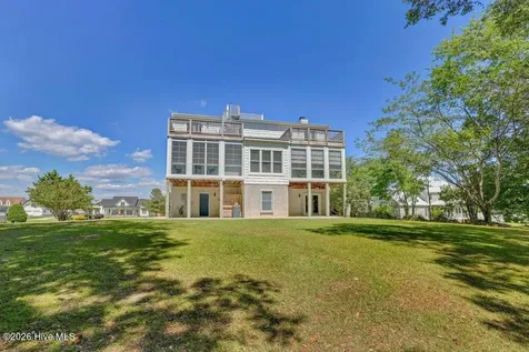 120 Middle Point Road Hampstead NC 28443