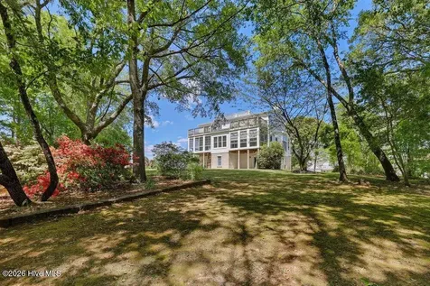 120 Middle Point Road Hampstead NC 28443