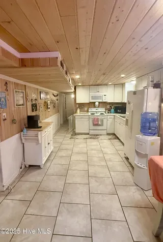 311 Gunas Drive Kill Devil Hills NC 27948