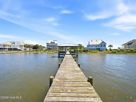 9 Osprey Drive North Topsail Beach NC 28460