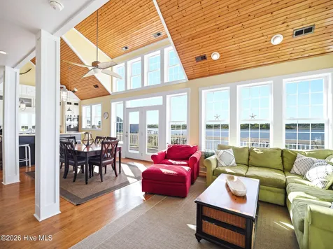 9 Osprey Drive North Topsail Beach NC 28460