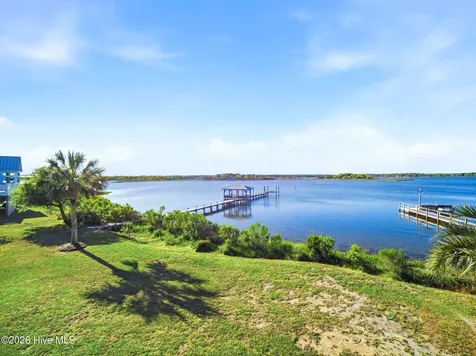 9 Osprey Drive North Topsail Beach NC 28460