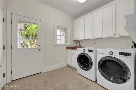 2240 Deepwood Drive Wilmington NC 28405