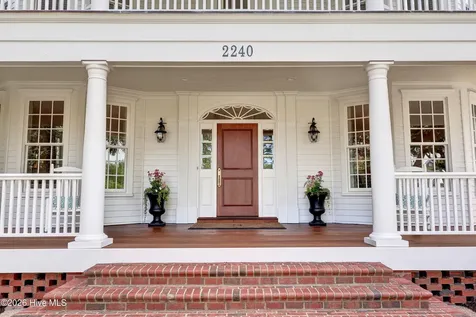 2240 Deepwood Drive Wilmington NC 28405