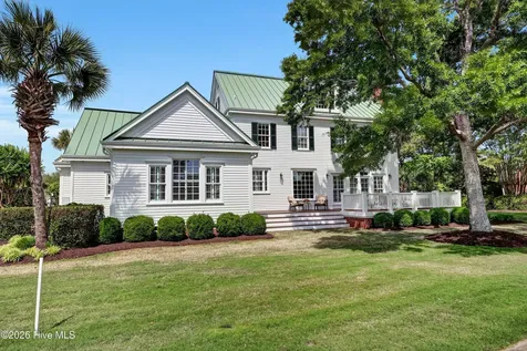 2240 Deepwood Drive Wilmington NC 28405