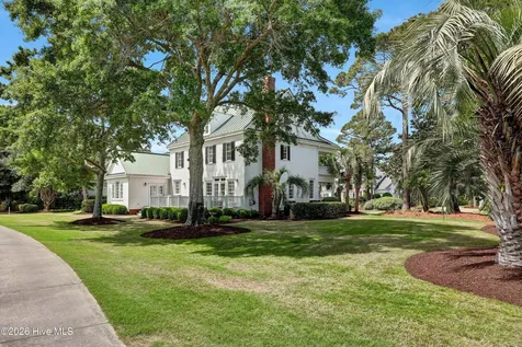 2240 Deepwood Drive Wilmington NC 28405