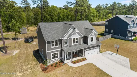 4025 Silver Lane West End NC 27376