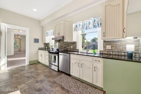 301 E Stanley Street Four Oaks NC 27524