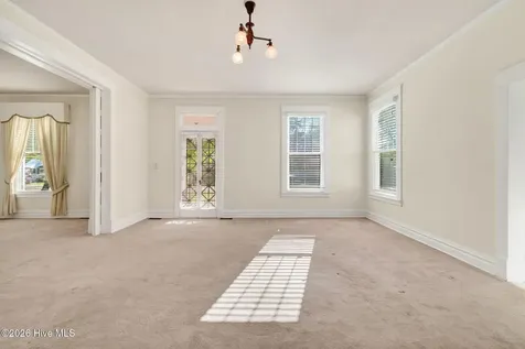 301 E Stanley Street Four Oaks NC 27524