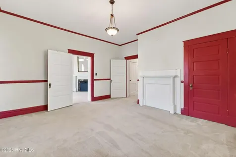 301 E Stanley Street Four Oaks NC 27524