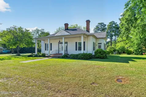 301 E Stanley Street Four Oaks NC 27524