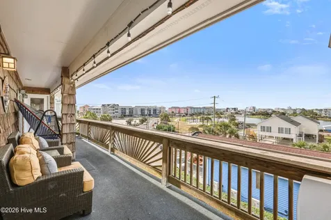 306 Lake Park Boulevard S Carolina Beach NC 28428