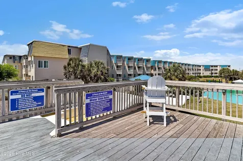 1904 E Fort Macon Road Atlantic Beach NC 28512