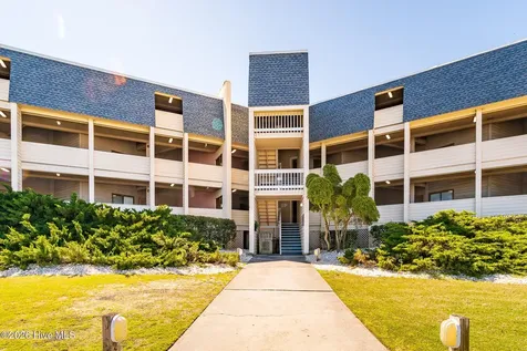 1904 E Fort Macon Road Atlantic Beach NC 28512