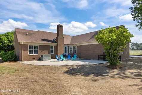 203 White Oak Church Road Clinton NC 28328
