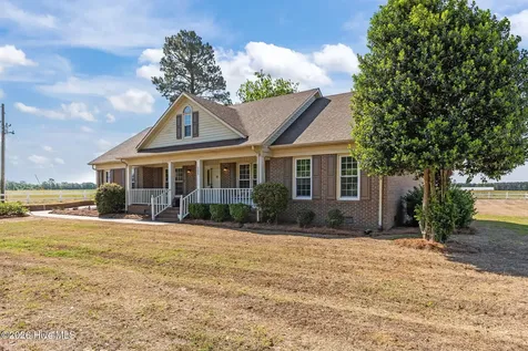 203 White Oak Church Road Clinton NC 28328