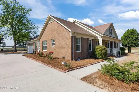 203 White Oak Church Road Clinton NC 28328