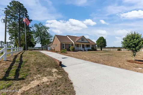203 White Oak Church Road Clinton NC 28328