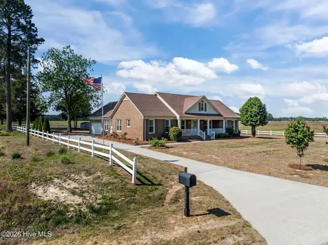 203 White Oak Church Road Clinton NC 28328