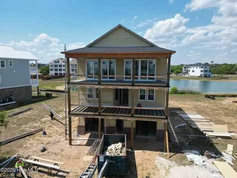 742 Cannonsgate Drive Newport NC 28570