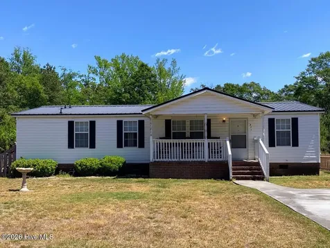 821 Lewis Drive Grifton NC 28530