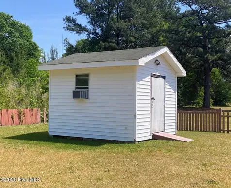821 Lewis Drive Grifton NC 28530