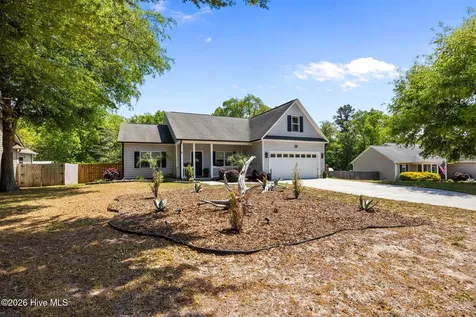 106 Wild Oak Drive Bogue NC 28570