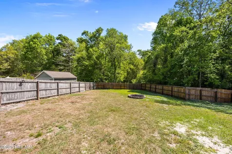 106 Wild Oak Drive Bogue NC 28570