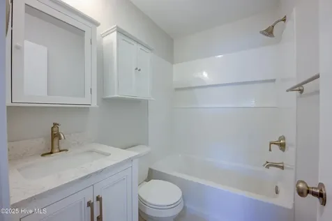 7 Linksiders Road New Bern NC 28562