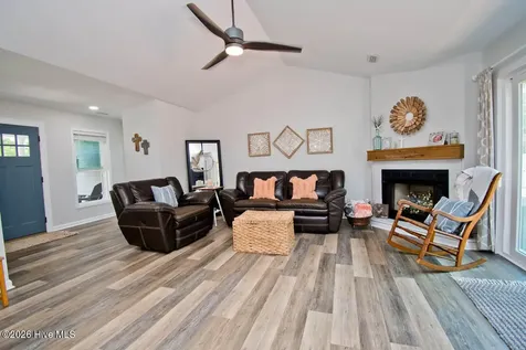 112 Magens Way Cedar Point NC 28584