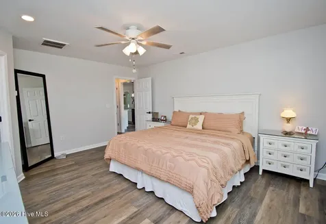 112 Magens Way Cedar Point NC 28584