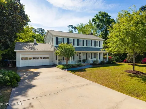 121 Gull Harbor Drive Newport NC 28570