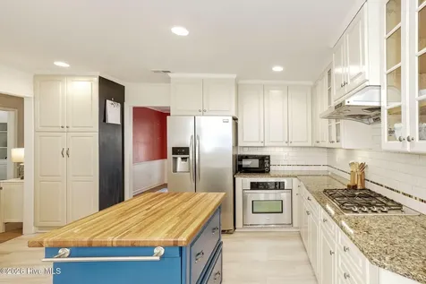 121 Gull Harbor Drive Newport NC 28570