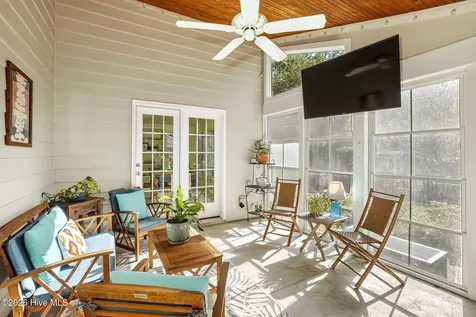121 Gull Harbor Drive Newport NC 28570