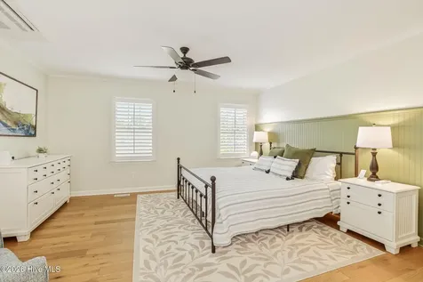 121 Gull Harbor Drive Newport NC 28570