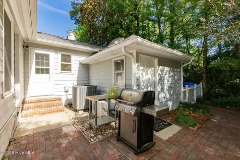121 Gull Harbor Drive Newport NC 28570