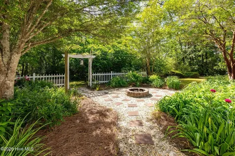 121 Gull Harbor Drive Newport NC 28570