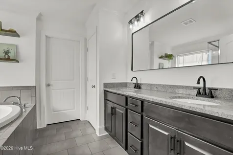 204 Waldorf Way Hampstead NC 28443