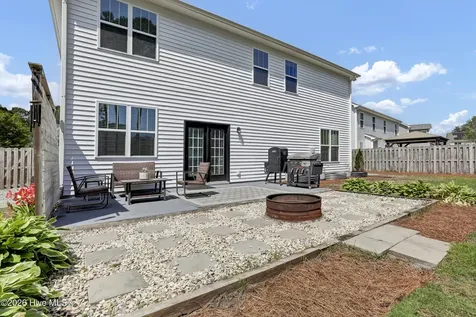 204 Waldorf Way Hampstead NC 28443